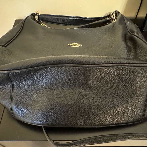 Coach shoulder/crossbody bag - Picture 2 of 5